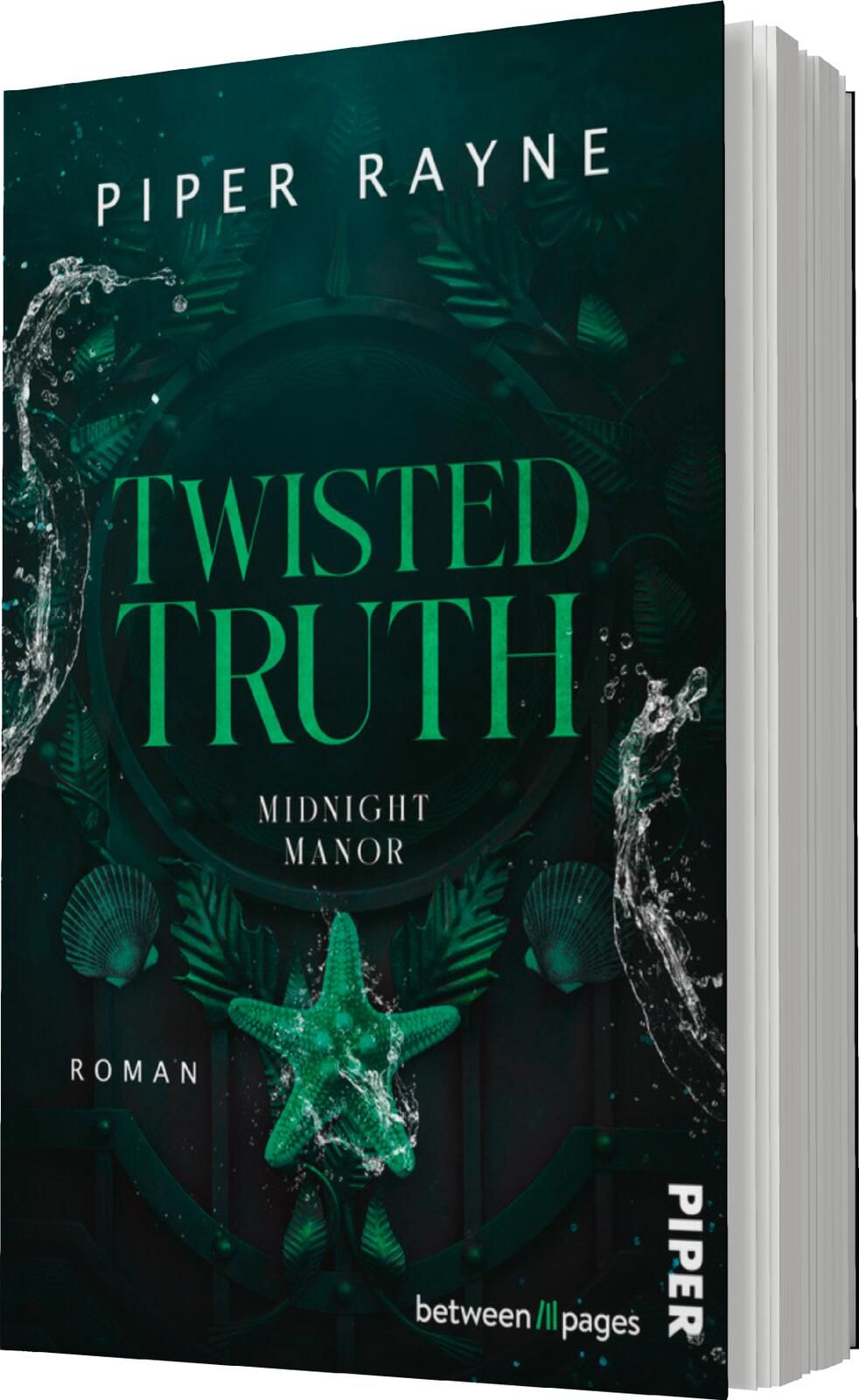 Das Buchcover zeigt einen dunklen, geheimnisvollen Hintergrund in verschiedenen Grüntönen. Im Zentrum steht der Titel „TWISTED TRUTH“ in großen, eleganten Buchstaben, gefolgt von „MIDNIGHT MANOR“ in kleinerer Schrift. Unterhalb ist das Wort „ROMAN“ platzi