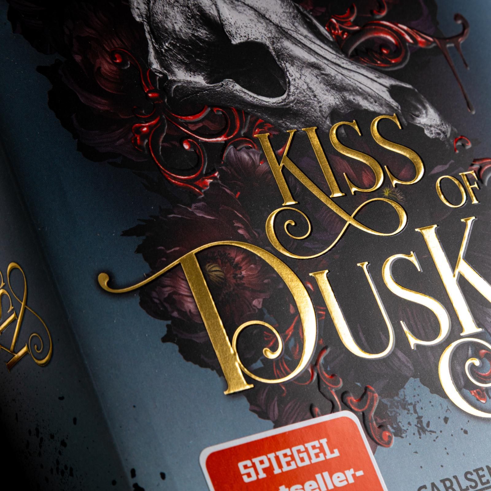 Abbildung 3 von The Fallen and the Kiss of Dusk (Crowns of Nyaxia 4)