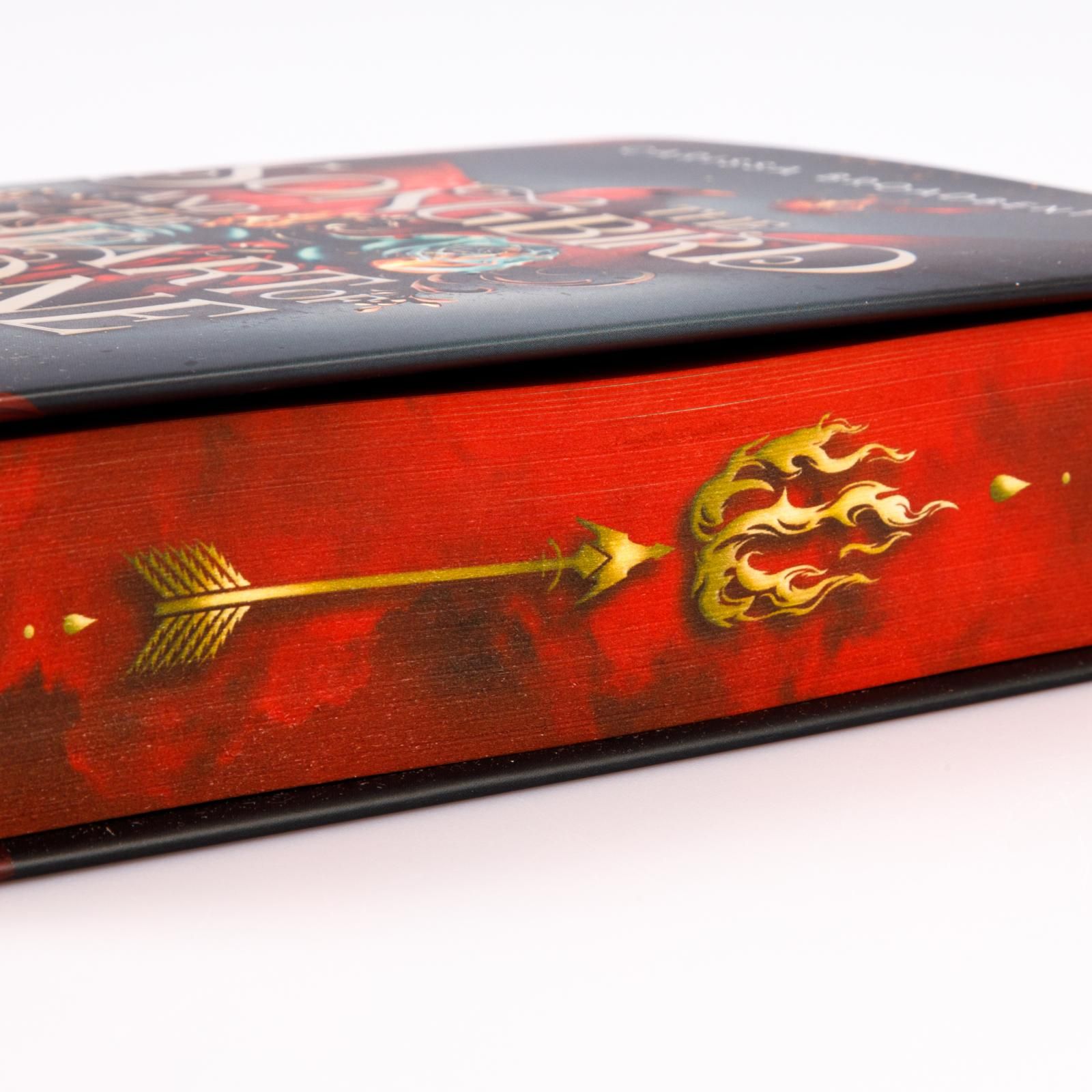 Abbildung 3 von The Songbird and the Heart of Stone (Crowns of Nyaxia 3)