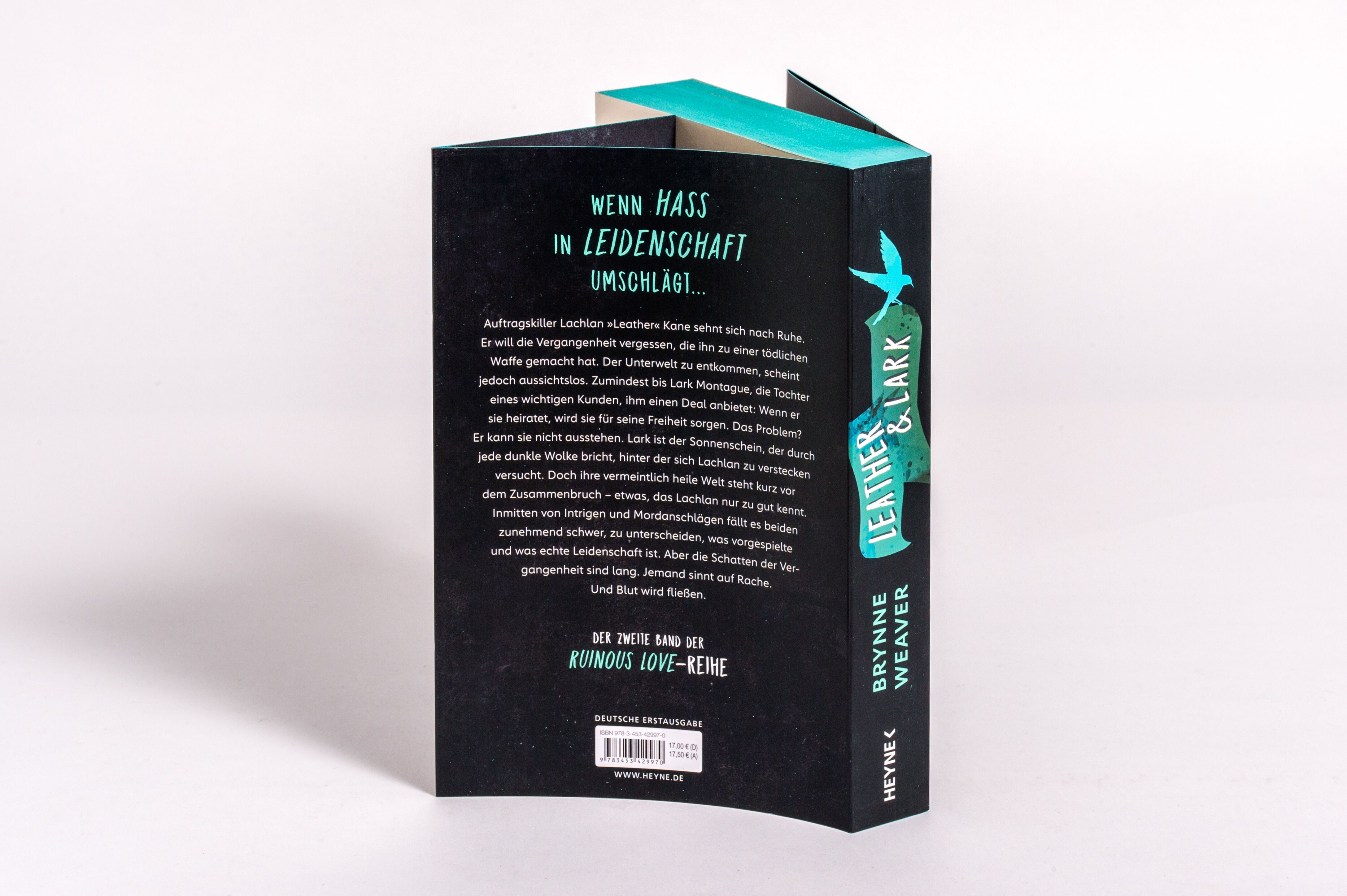 Abbildung 3 von Leather & Lark - Hass und Liebe liegen nah beieinander
