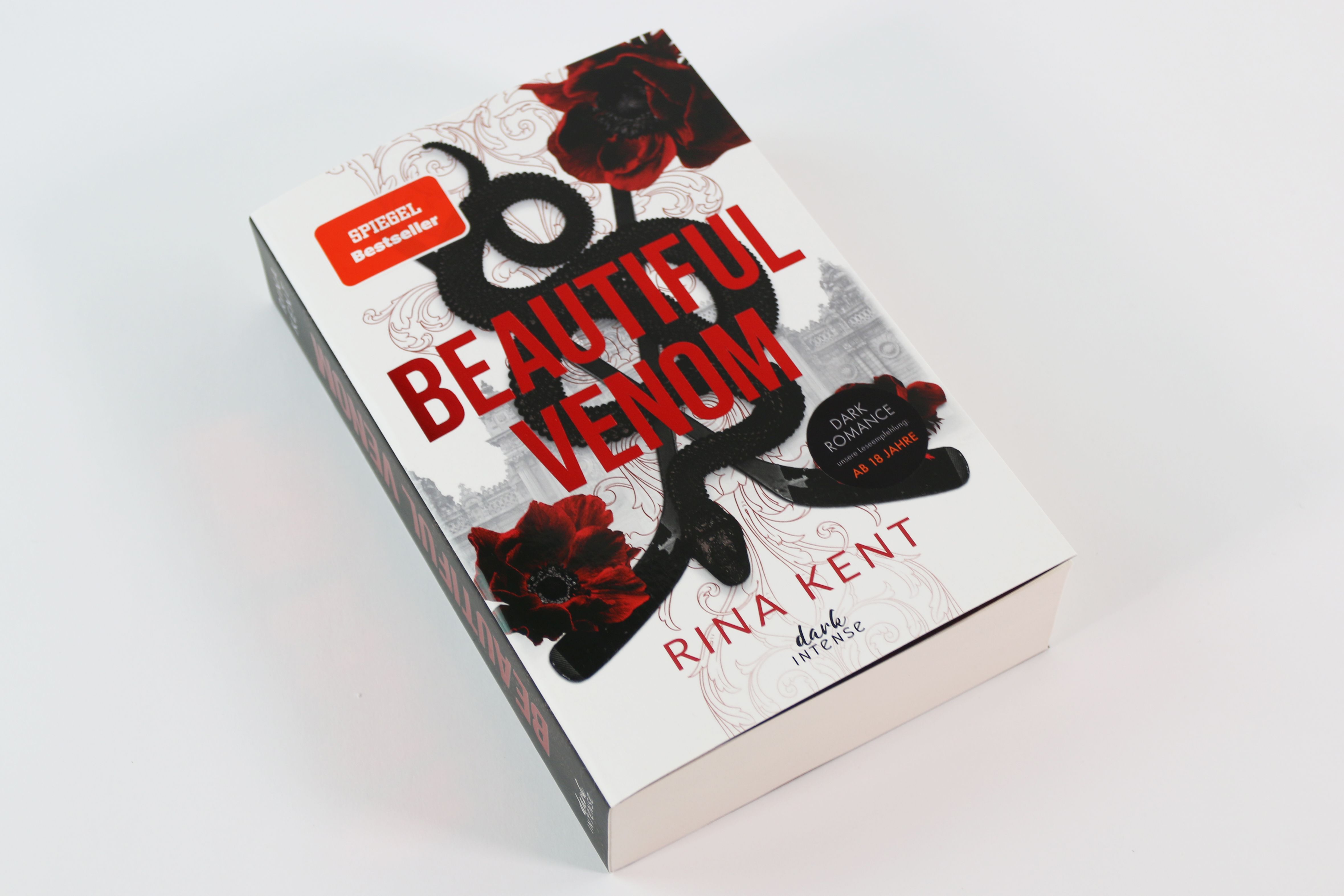 Abbildung 2 von Beautiful Venom (Vipers, Band 1)