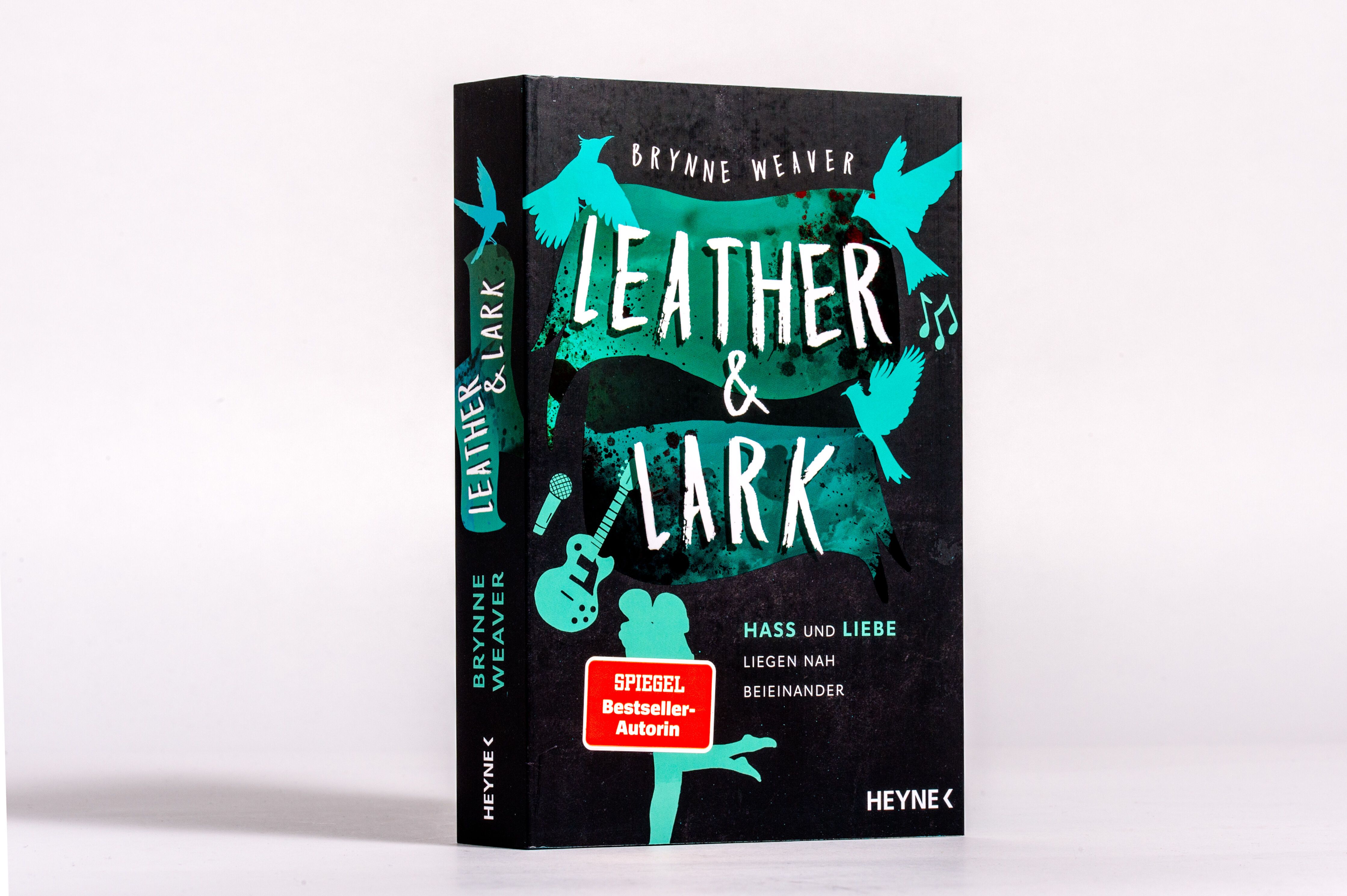 Abbildung 1 von Leather & Lark - Hass und Liebe liegen nah beieinander