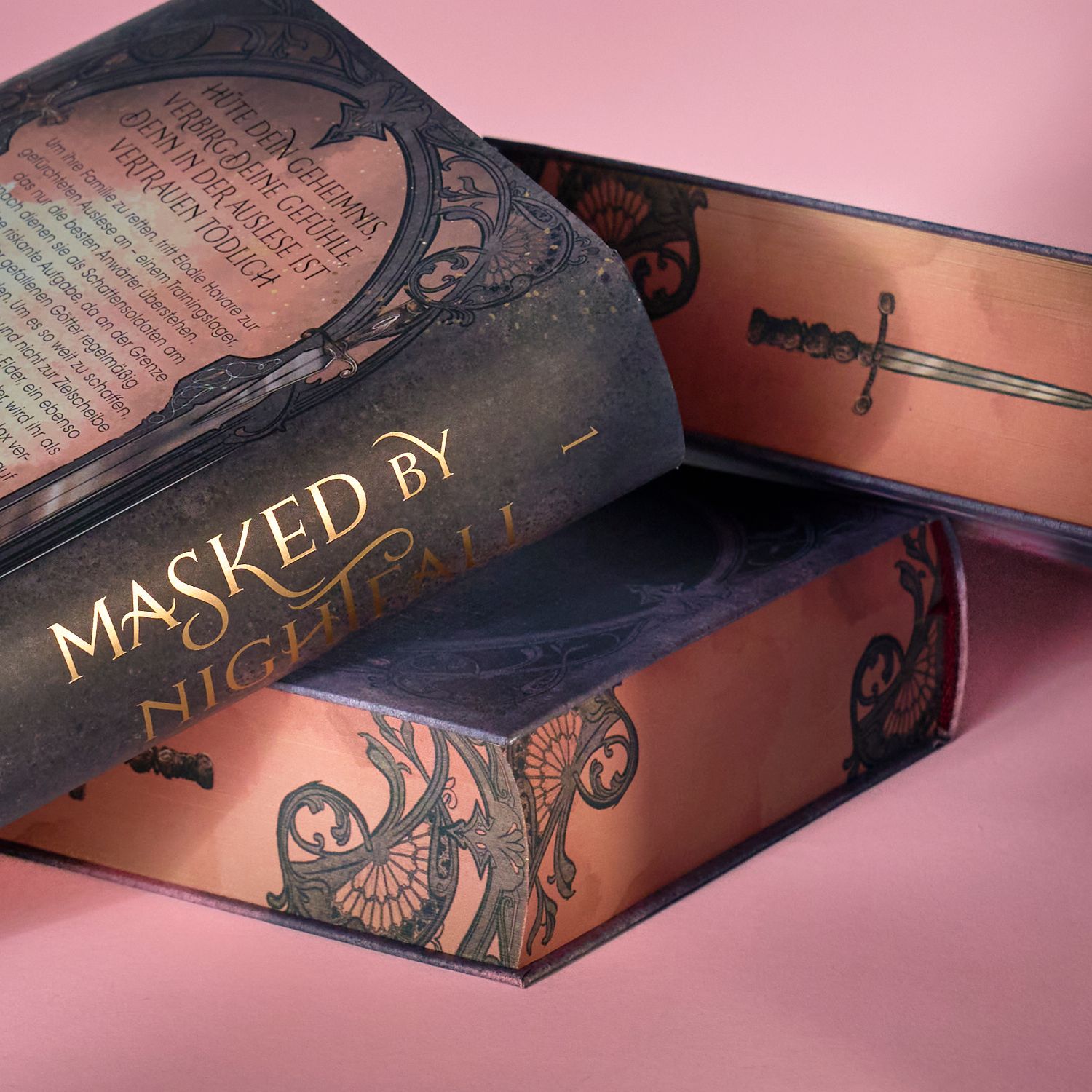 Abbildung 4 von Masked by Nightfall