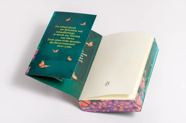 Abbildung 4 von Give Me Butterflies. Sie erforscht Schmetterlinge, er die Sterne. Für ihre Anziehung gibt es keine wissenschaftliche Erklärung