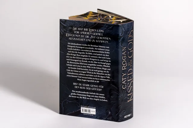 Abbildung 2 von Kissed by the Gods – Die ewigen Kriege